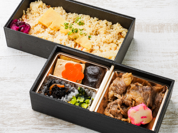 黒毛和牛すき焼き弁当（肉増量）（筍の炊き込み）