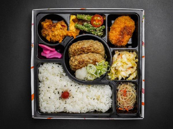 おろしハンバーグ幕の内弁当